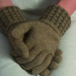 Houndstooth Trim Gloves